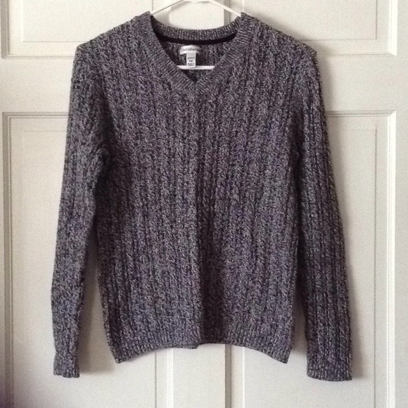Black/gray cable knit sweater. Great condition! - Picture 1 of 2